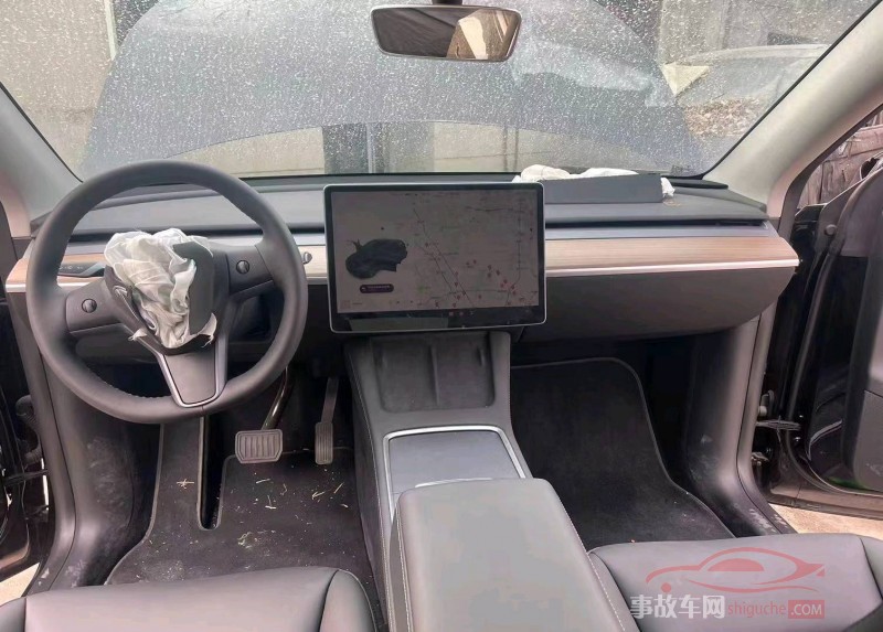 北京22年特斯拉MODEL Y中型车