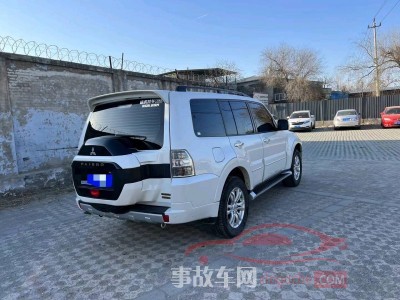 二手车北京19年三菱帕杰罗SUV