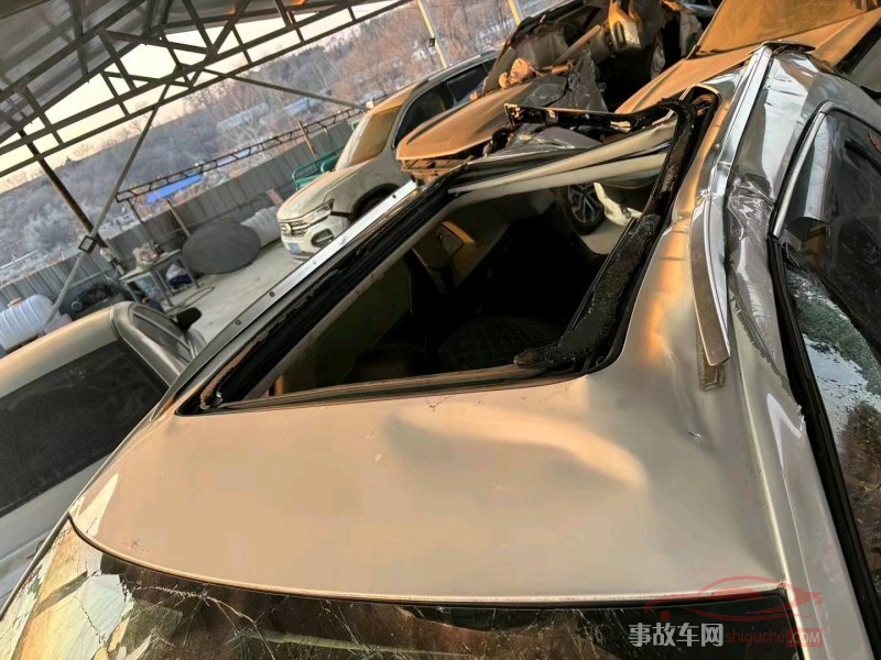 沈阳市17年凯迪拉克XT5中型车