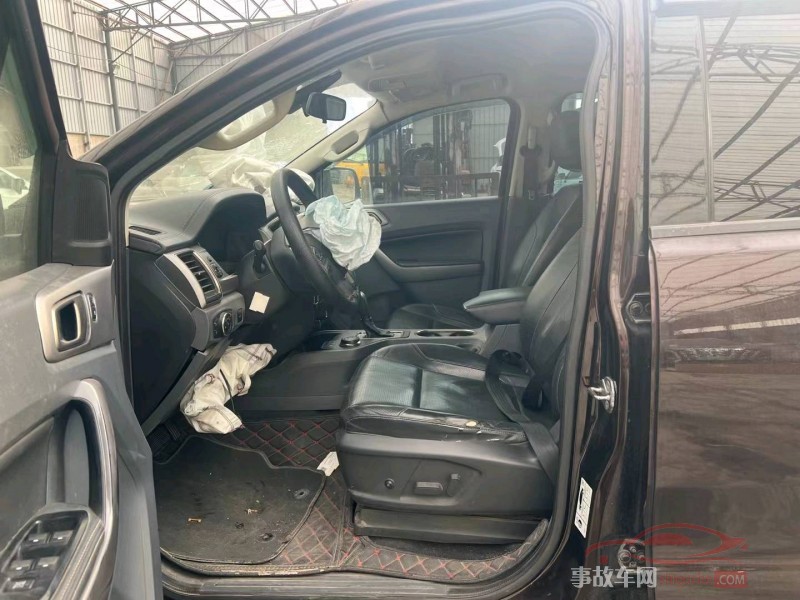 北京16年福特撼路者SUV