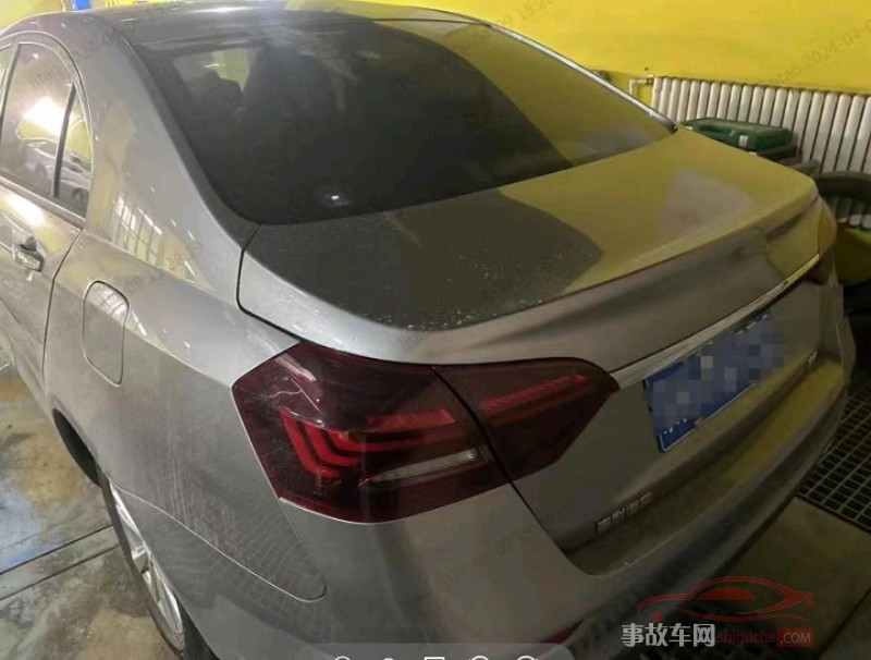 北京21年吉利帝豪中型车