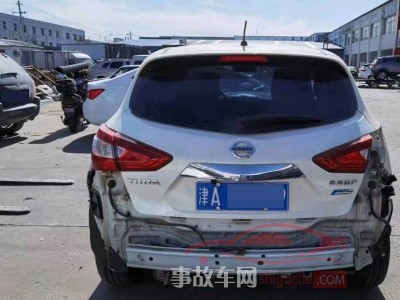 赤峰市19年日产骐达中型车