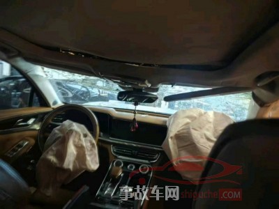 三明市21年红旗H9中型车
